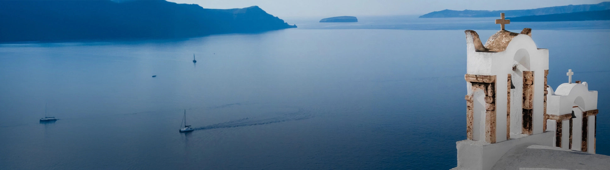 Griechische Landschaft mit Meer